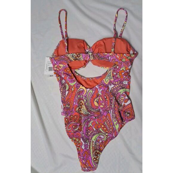 Jessica Simpson Flower Child O-Ring Cutout One-Piece Swimsuit Women's Swimsuit - Picture 14 of 14